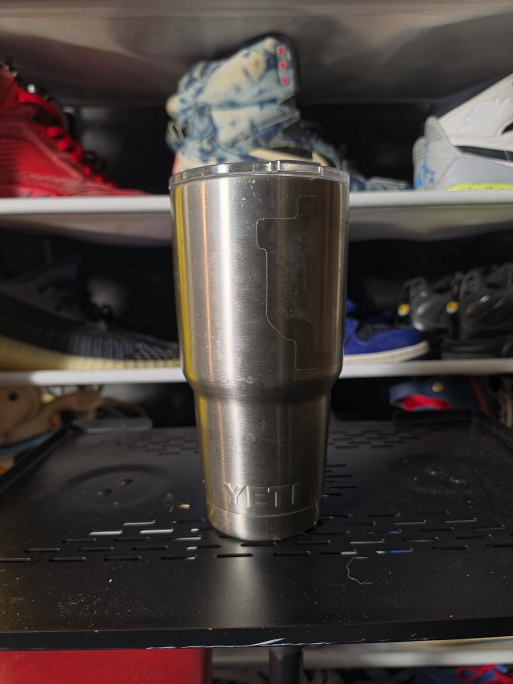 🔥 YETI Stainless Steel Tumbler - Silver 30 Oz
